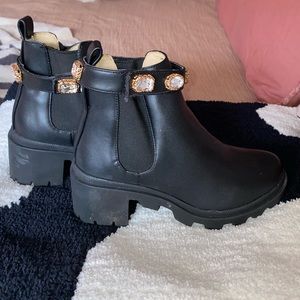 Steve Madden booties